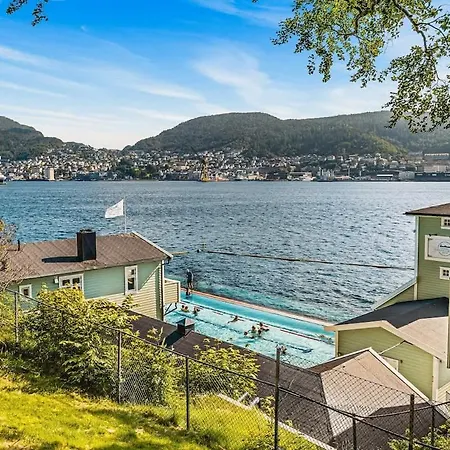 Lejlighed Dinbnb L 500m To The Market! 65 Sqm Of Comfort & Luxury *